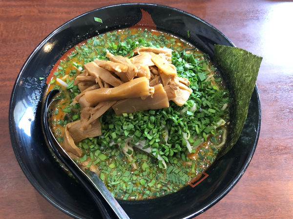 「黒韓国ラーメン　メンマ　大盛」@一代元 浦和上野田店の写真