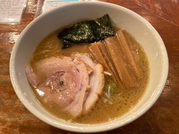 「ラーメン ８００円」@noodlesの写真