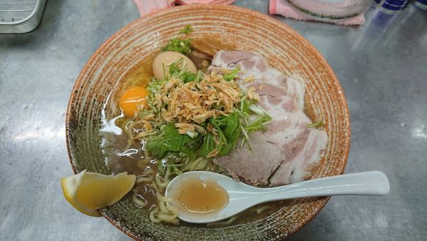 「カキ出汁冷やしまぜそば(塩)＋味玉＋生卵＋青唐辛子」@覆麺 智の写真