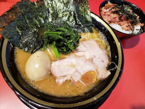 「ラーメン　味玉子　焼豚まぶし丼」@環2家 蒲田店の写真