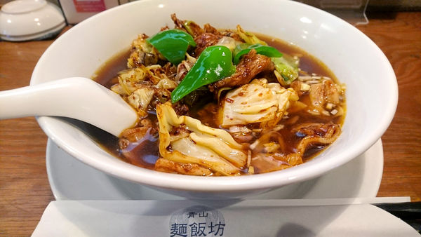 「【昼】回鍋肉麺」@青山 麺飯坊の写真