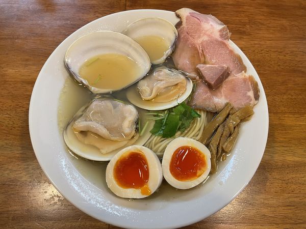 「蛤の塩らぁめん特製2000円」@らぁ麺はうす Sumika0の写真