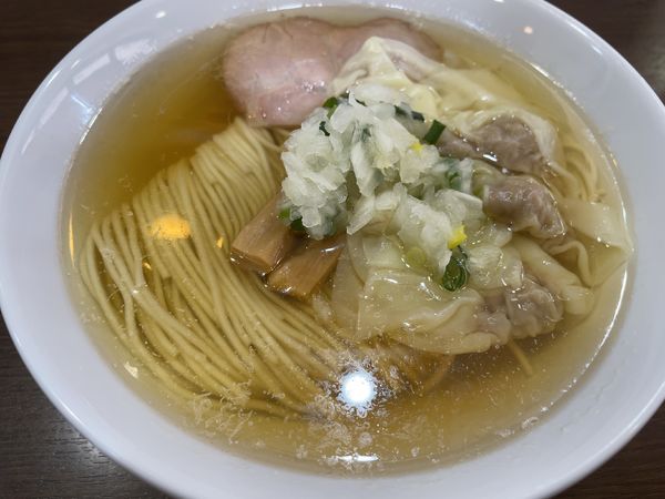 「ワンタン塩そば」@中華そばイデタの写真