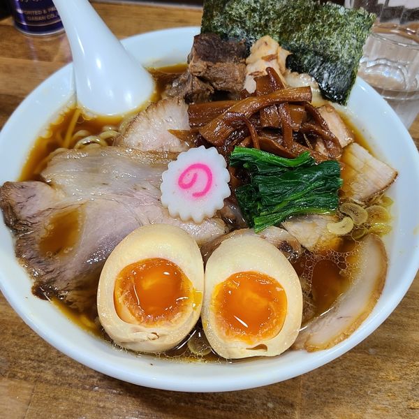 「醤油チャーシューメン¥1200+味玉¥100」@オランダ軒の写真