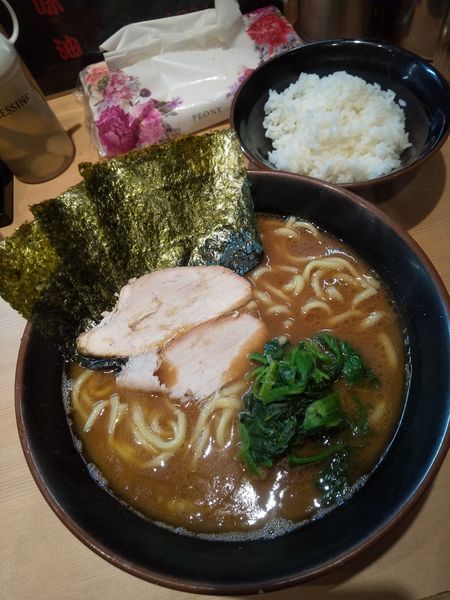 「ラーメン並750円ライス(おかわり自由)100円」@輝道家直系 皇綱家の写真
