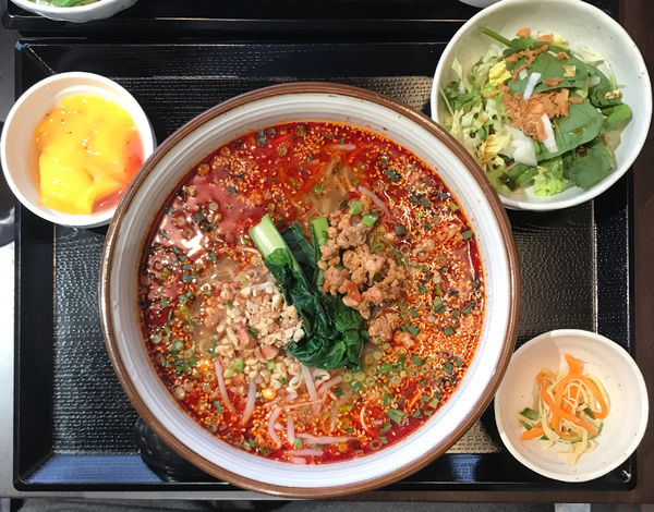 「汁あり坦々麺 辛さ 普通★★★」@四川家庭料理 楊 八戸の写真