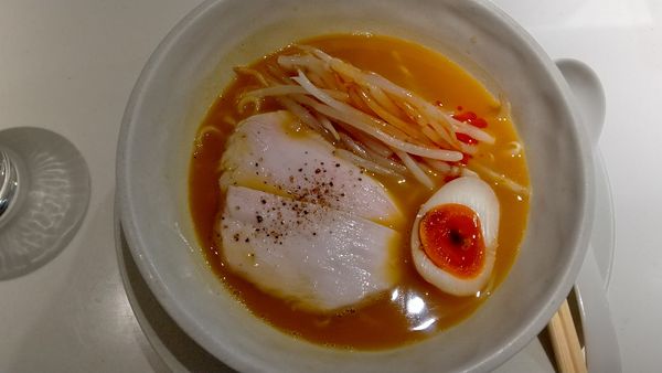 「フォワグラ鶏白湯らーめん750円」@本気 匠105の写真