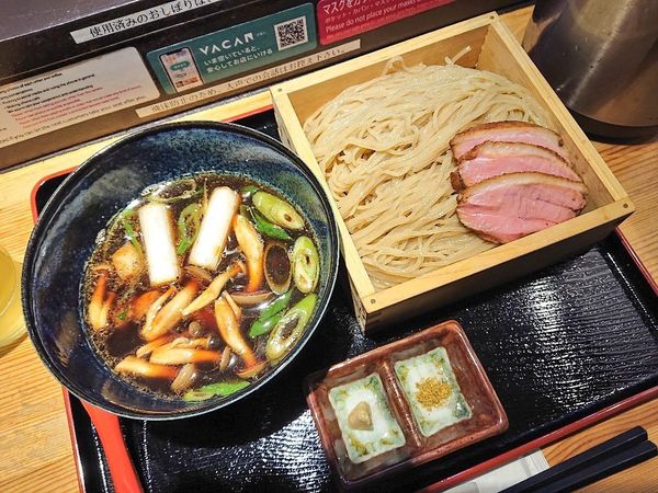 「鴨蒸籠（麺300g）、鴨ロース」@ラーメン 巌哲の写真