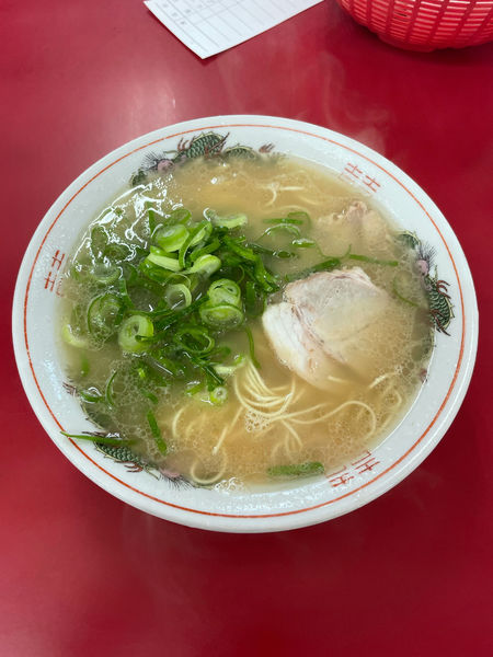 「らーめん＋替玉＋持ち帰り焼きめし」@安全食堂の写真