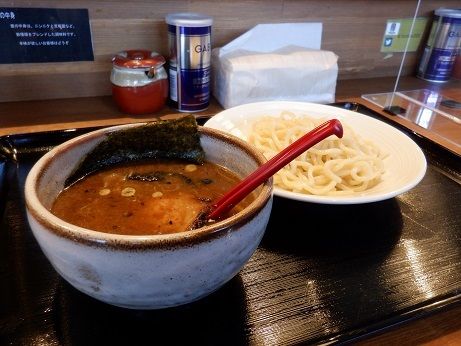 「冷　つけめん　小」@つけ麺 つるべえの写真