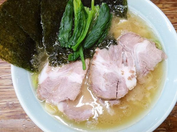 「チャーシューメン＋国産ほうれん草＋のり」@まこと家の写真