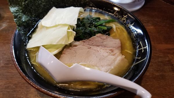 「豚骨塩らあめん」@らあめん 寸八 総本店の写真