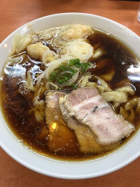 「海老ワンタンメン(濃口・大盛)1000円」@日陰の写真