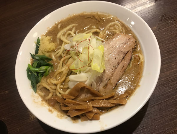 「らーめん＋超濃厚」@らーめんONEの写真