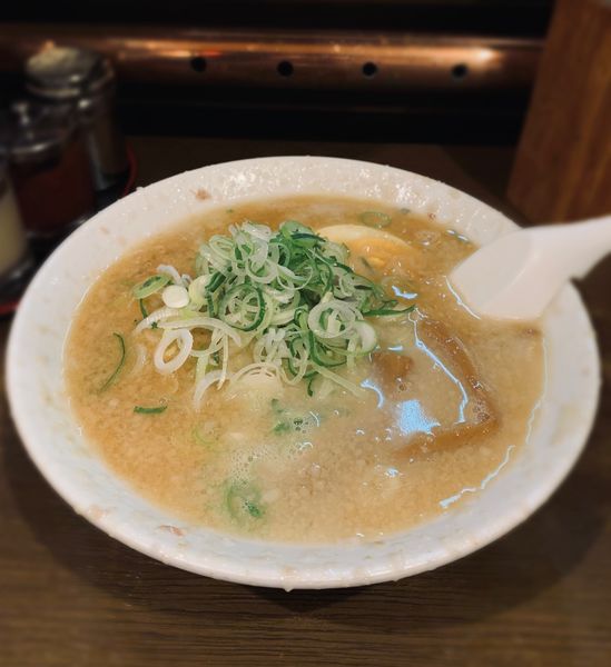 「元らーめん（脂多め・ネギ多め￥690）」@蔵前元楽 総本店の写真