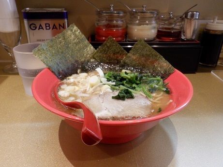 「太麺　醤油ラーメン（並）」@豚骨らーめん みうら家の写真
