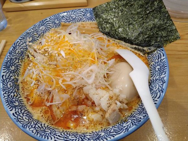 「特製ごまの辛いそば」@中華そば 笑歩の写真