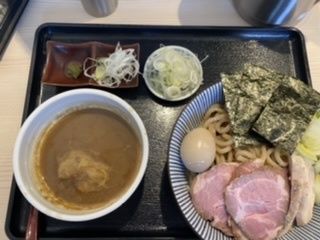 「特製つけ麺　大盛り　ねぎ」@長男、もんたいちおの写真