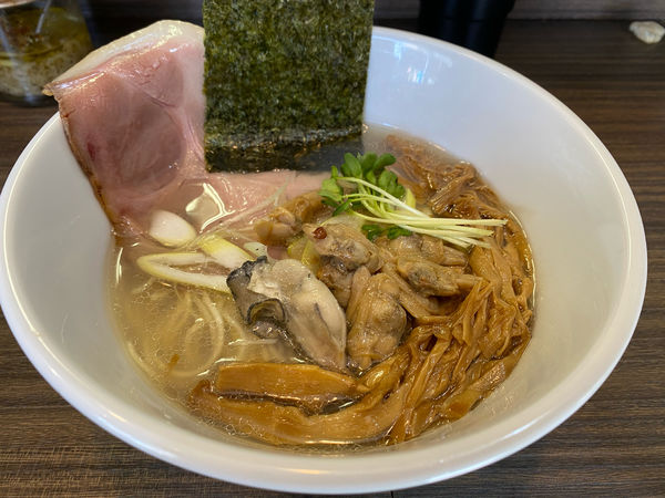 「塩貝三昧ラーメン」@麺屋 煮干と鶏 ひんなの写真