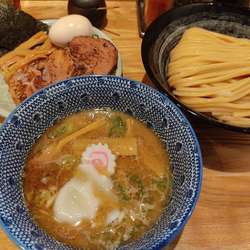 つけ麺(太麺)全部のせ＋半チャーシュー