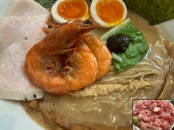 「特製濃厚海老ソバ＋ミニネギトロ丼」@マグロ卸のマグロ丼とラーメンの店 ウミノイロの写真