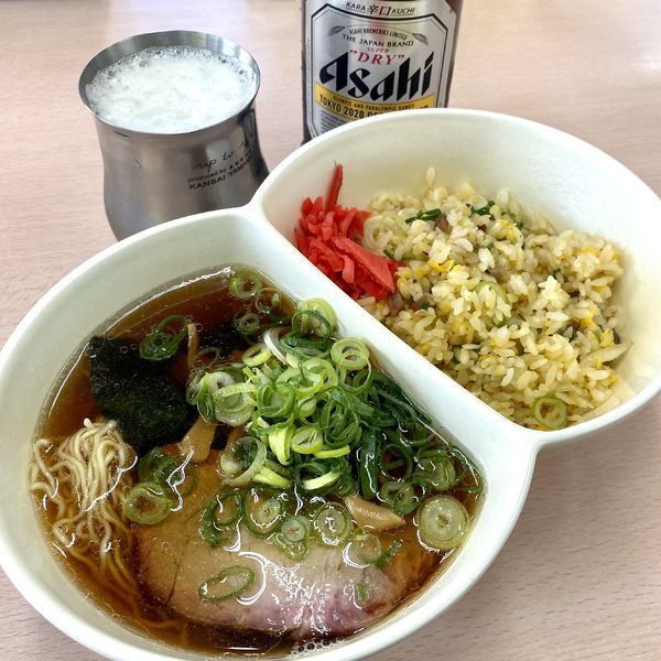「コンビBセット（しょう油）＋瓶ビール」@丸岩ラーメンの写真