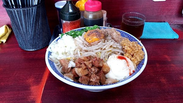 「まぜそば醤油、小結」@明神角ふじの写真