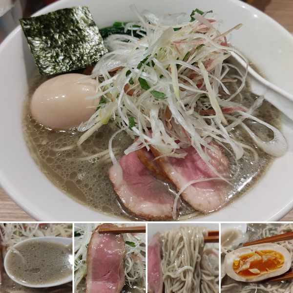 「冷やし煮干ラーメン(限定)＋味玉＝990円」@中華ソバ ビリケンの写真