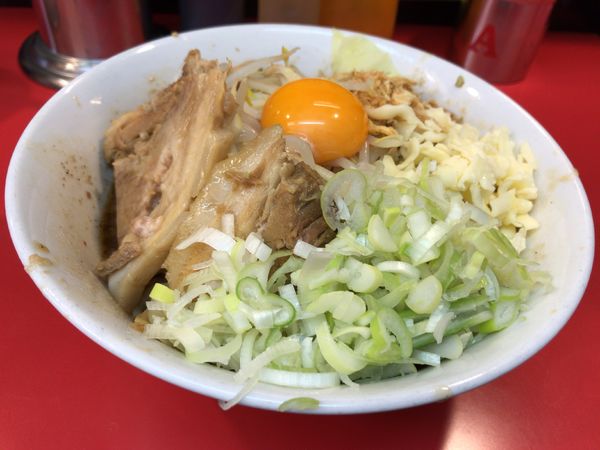 「まぜそば 豚」@豚ラーメン 板橋駅前店の写真