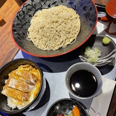 青山 水内庵の画像