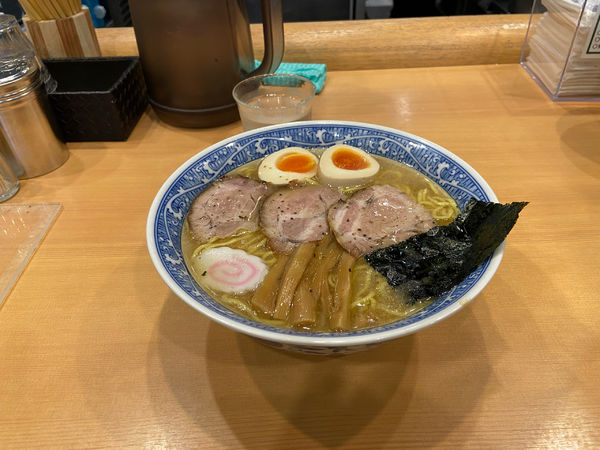 「特製中華大盛」@中華そば 青葉 ららぽーと船橋店の写真