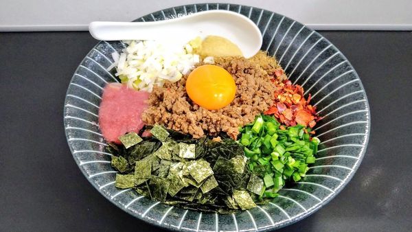 「【限定】桃台湾まぜそば(追い飯付)」@自家製麺SHINの写真
