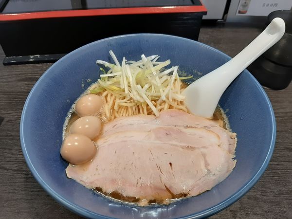 「カニトン　+　味うずら」@カニトン 東神奈川店の写真