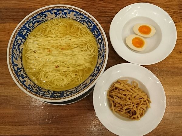 「だしかけ(塩、大盛、トッピング別盛)」@中村屋の写真