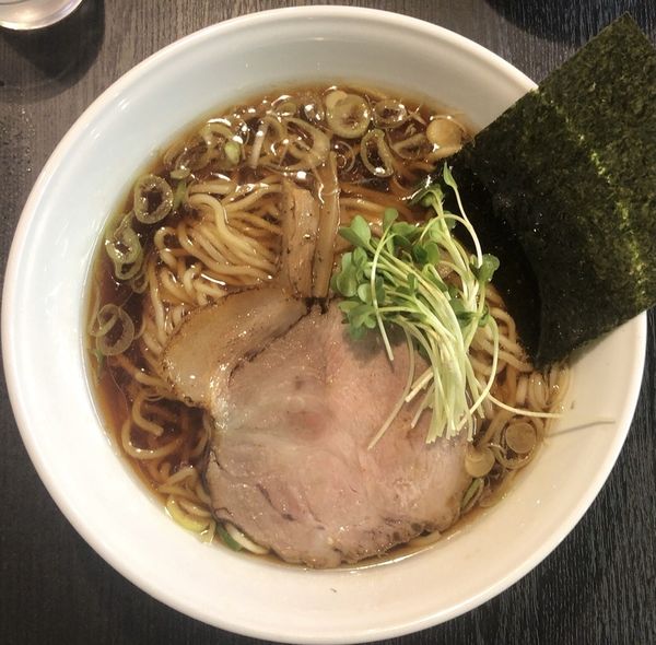 「醤油らーめん」@麺や まる喜の写真