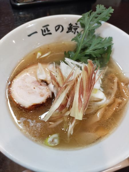 「R30らーめん」@一匹の鯨の写真