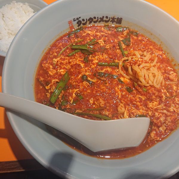 「タンタンメン830円、ニラ150円、小ライスサービス」@元祖ニュータンタンメン本舗 池袋東口店の写真