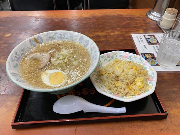 「ラーメン豚骨醤油 Aセット（ラーメン＋半チャン」@環七土佐っ子ラーメン 池袋店の写真