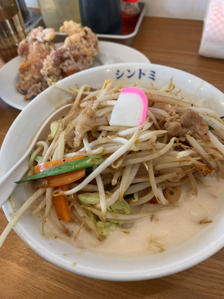 「濃厚タンメン+唐揚げセット」@極濃湯麺 シントミ 藤岡店の写真