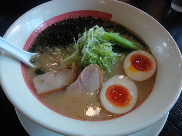 「クリーミー濃厚 鶏白湯らーめん６４０円」@幸楽苑 大宮本郷店の写真