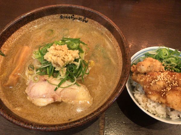 「炙り味噌らーめん」@真武咲弥 渋谷店の写真