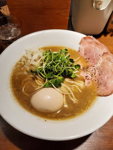 「濃厚烏賊煮干し醤油　煮玉子入り」@麺屋 ねむ瑠の写真