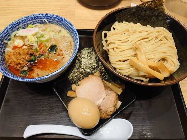 「担々つけめん小盛+特製盛り(1000円)」@舎鈴 川越西口店の写真