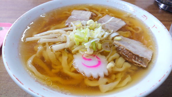 「【昼】極太手打ちラーメン」@食堂なまえの写真