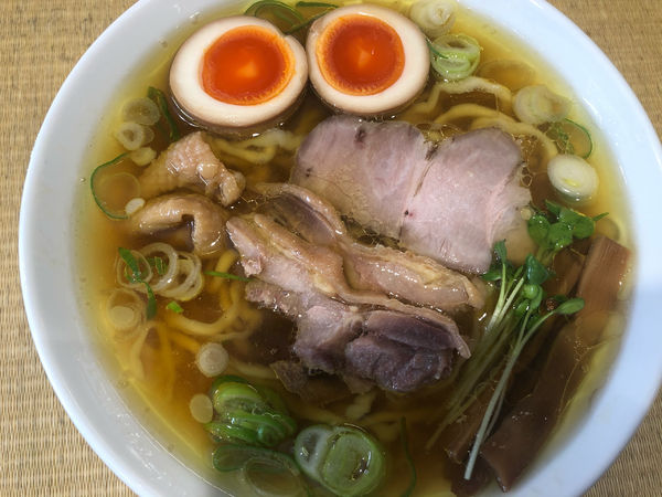 「親鶏中華そば＋自家製煮卵」@手打 親鶏中華そば 綾川の写真