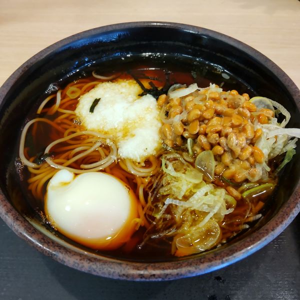 「温玉とろろ（￥490）＋納豆（クーポン）」@ゆで太郎 大森駅前店の写真