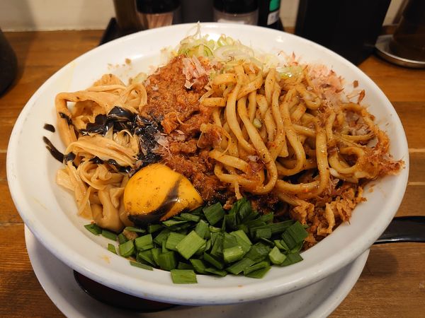 「カレーまぜそば」@天狗庵の写真