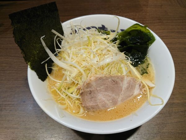 「ネギらーめん」@さつまっこ マチノマ大森店の写真