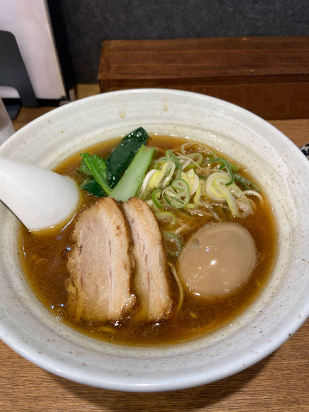 「味玉のっけ」@濃厚煮干しそば 丸にたちばなの写真