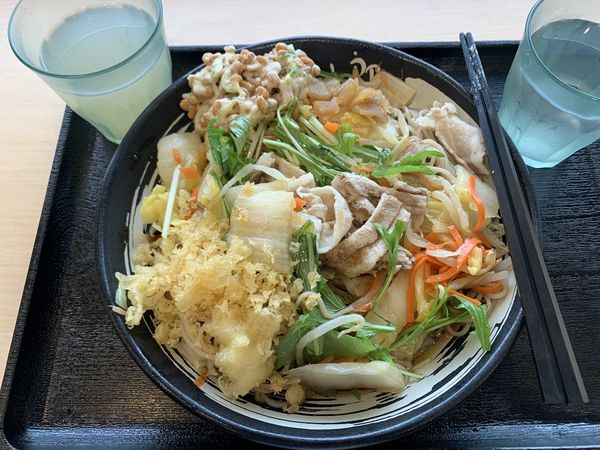 「冷し肉野菜そば500+納豆100=600円」@ゆで太郎 花小金井店の写真